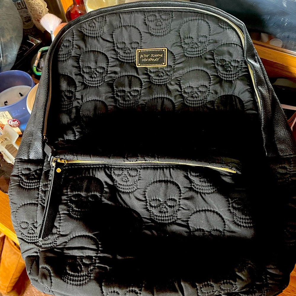 Black skull backpack